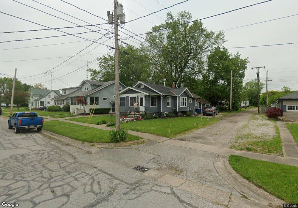 316 Laurel Ave, Port Clinton, OH 43452 - photo 1