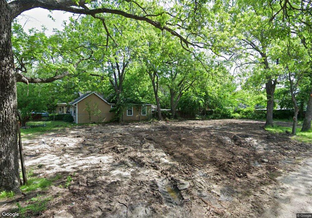 314 S Morris St, Gainesville, TX 76240 - photo 1