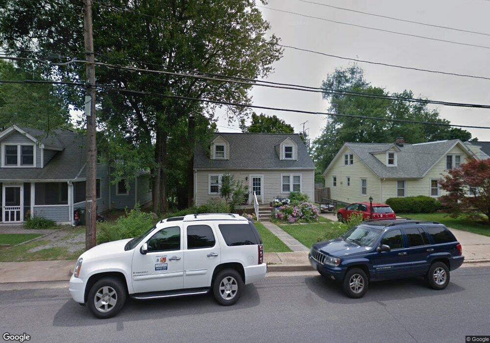 813 Lincoln Ave, Falls Church, VA 22046 - photo 1