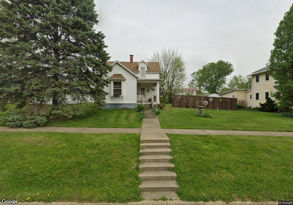 310 6th St, Lincoln, IL 62656 - photo 1