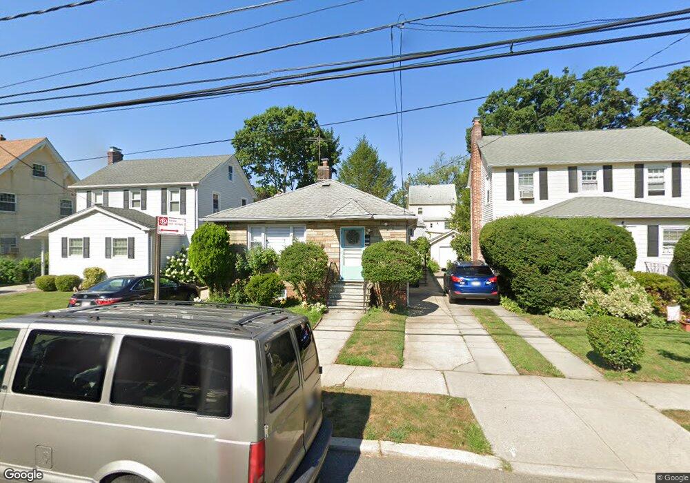 3360 171st St, Flushing, NY 11358 - photo 1