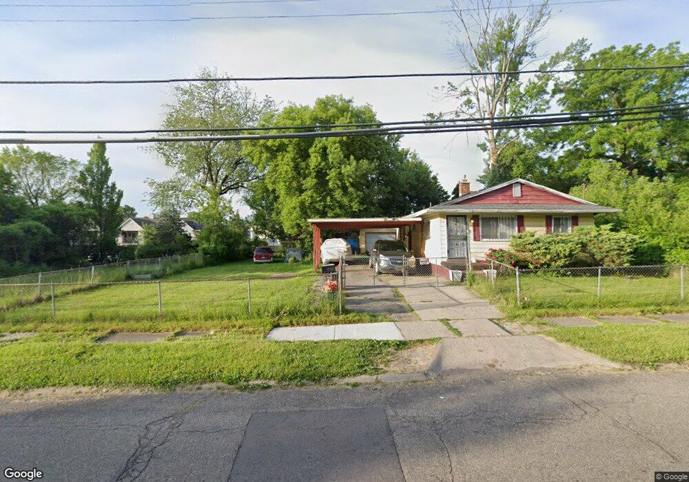 1026 E Russell Ave, Flint, MI 48505 - photo 1