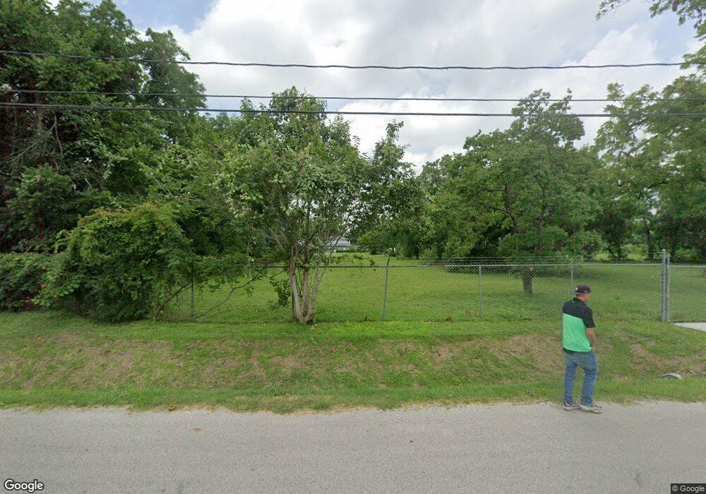 805 E Burress St, Houston, TX 77022 - photo 1