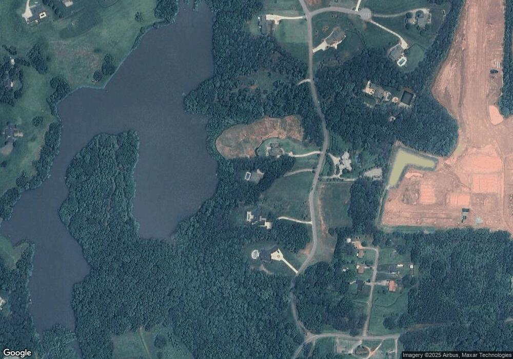 107 Sycamore Dr, Carrollton, GA 30117 - photo 1