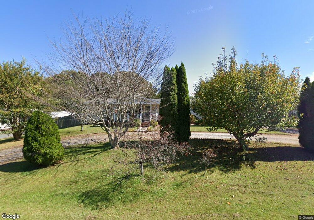 140 Eastgate Dr, Statesville, NC 28625 - photo 1