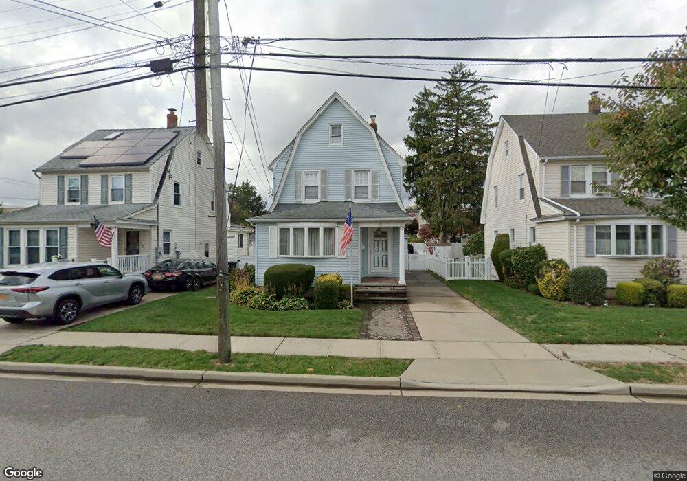 15 Juniper Ave, Mineola, NY 11501 - photo 1