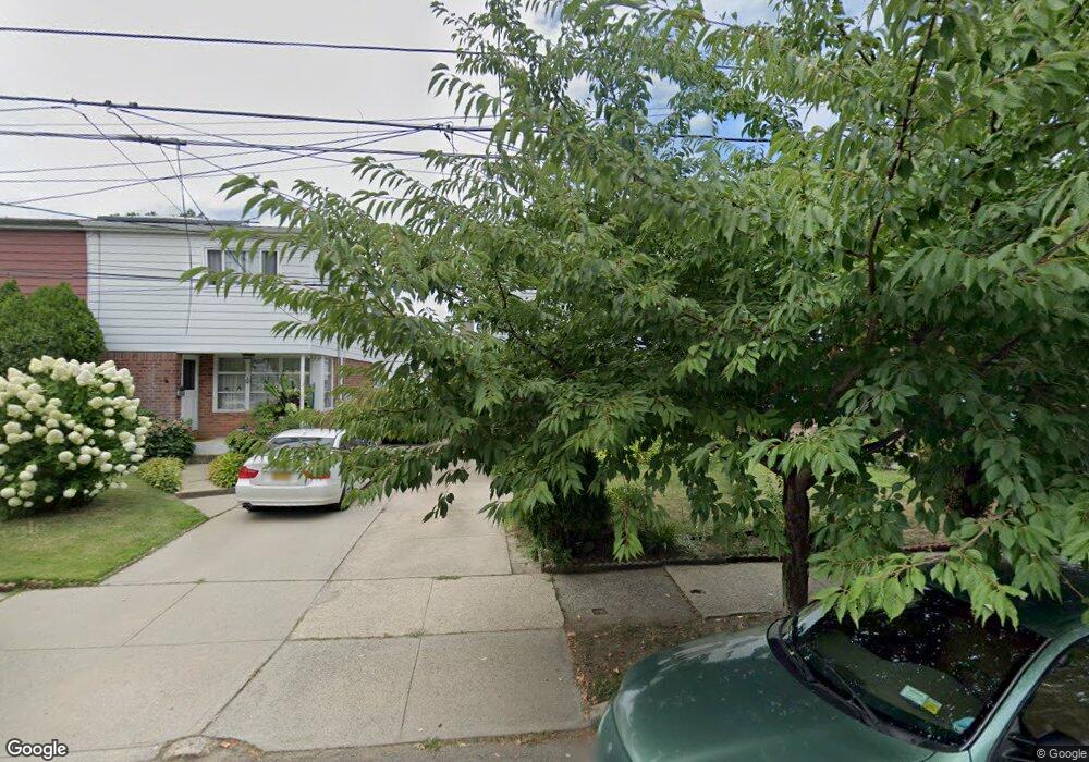 6240 136th St, Flushing, NY 11367 - photo 1