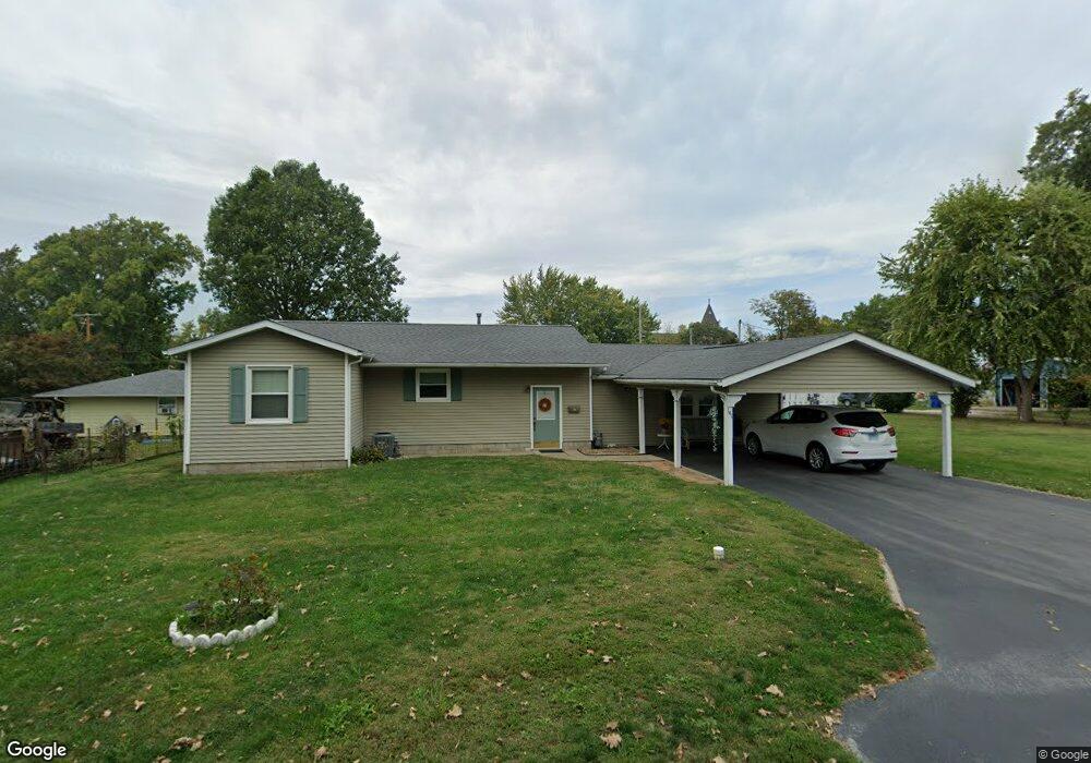 141 N 5th East St, Virginia, IL 62691 - photo 1