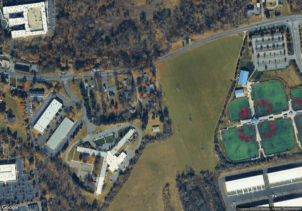 5 Tulip Dr, Flemington, NJ 08822 - photo 1