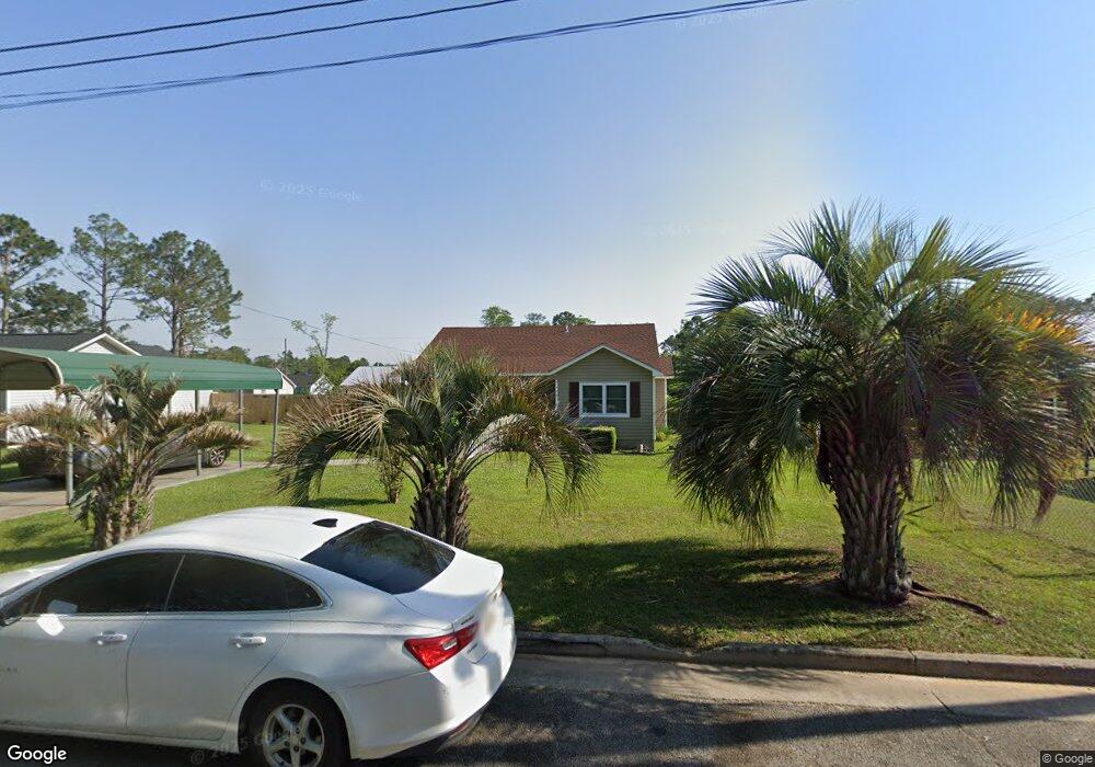 606 Lonnie St, Douglas, GA 31533 - photo 1