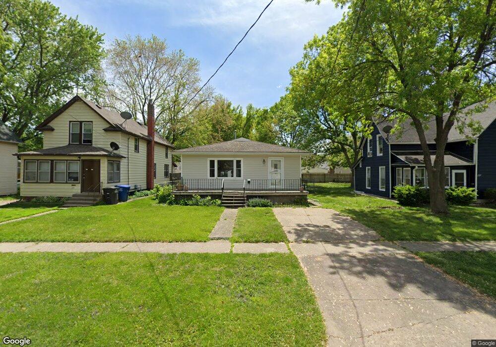 233 E Dunham Ave, Des Moines, IA 50315 - photo 1