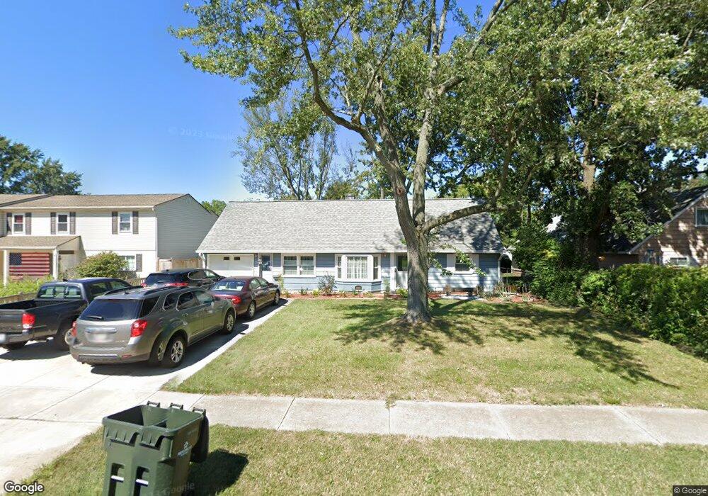 4915 Oster Rd, Sheffield Village, OH 44054 - photo 1