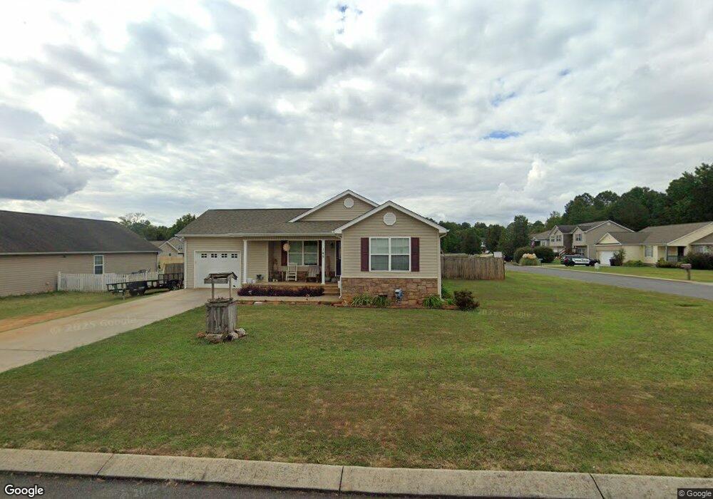 145 Elizabeth Way, Chatsworth, GA 30705 - photo 1