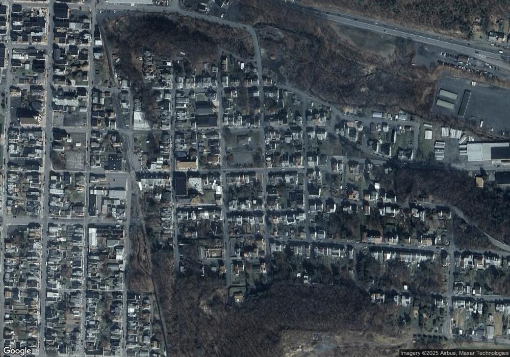 926 Race St, Shamokin, PA 17872 - photo 1