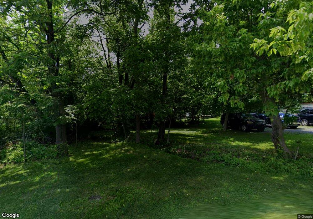 491 N Hokendauqua Dr, Bath, PA 18014 - photo 1