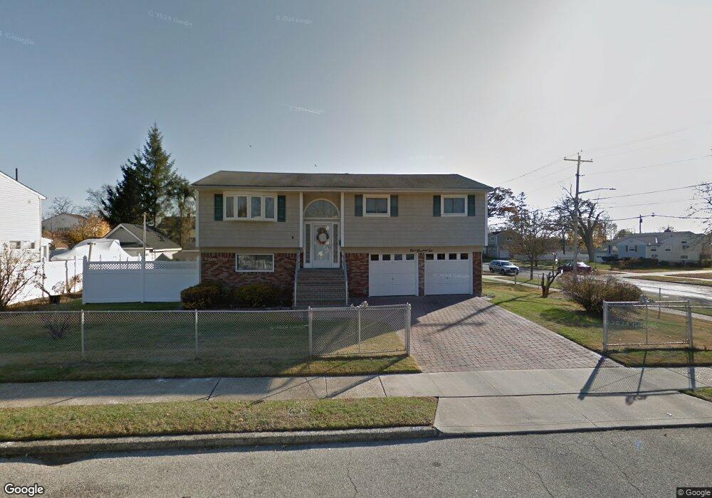 906 Steele Blvd, Baldwin, NY 11510 - photo 1