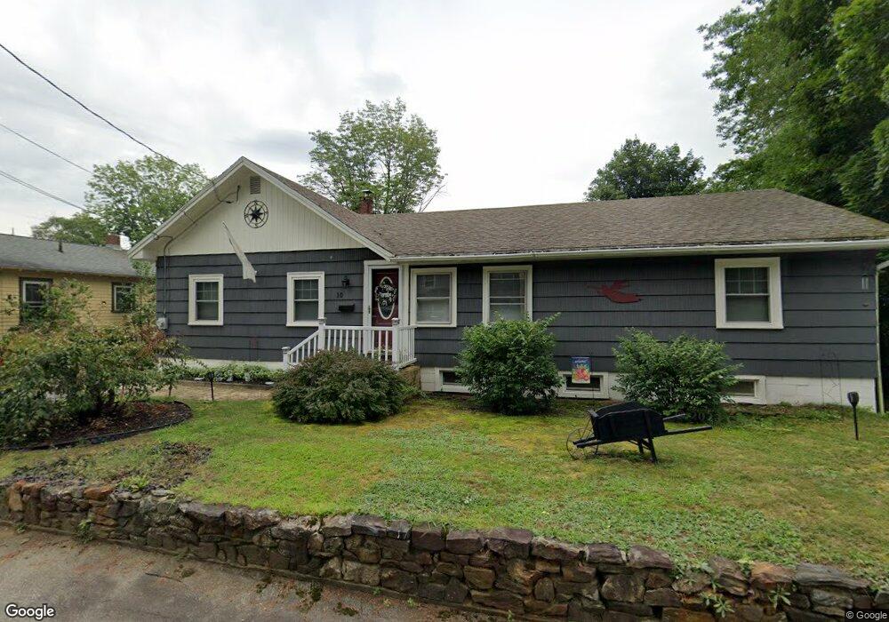 10 Auburn St, Springvale, ME 04083 - photo 1