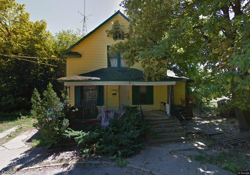 325 Sylvan Ct, Flint, MI 48502 - photo 1