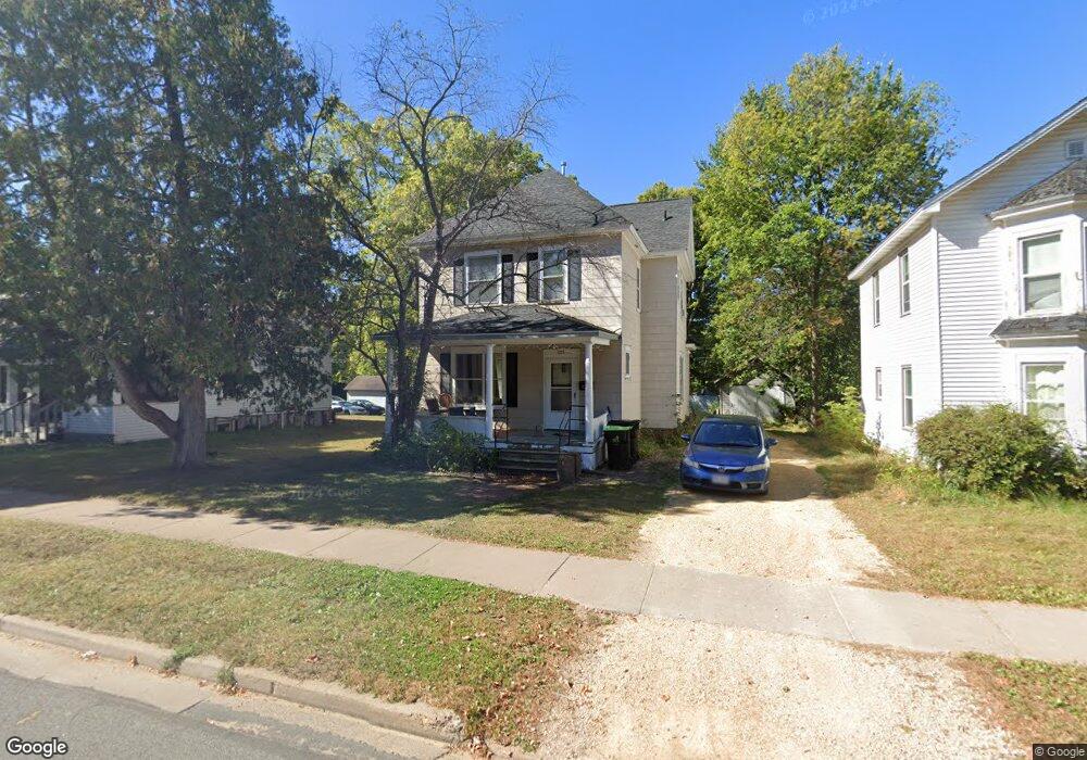 1015 9th St E, Menomonie, WI 54751 - photo 1