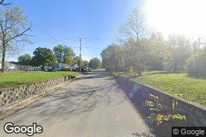 15 E Logan St, Redkey, IN 47373