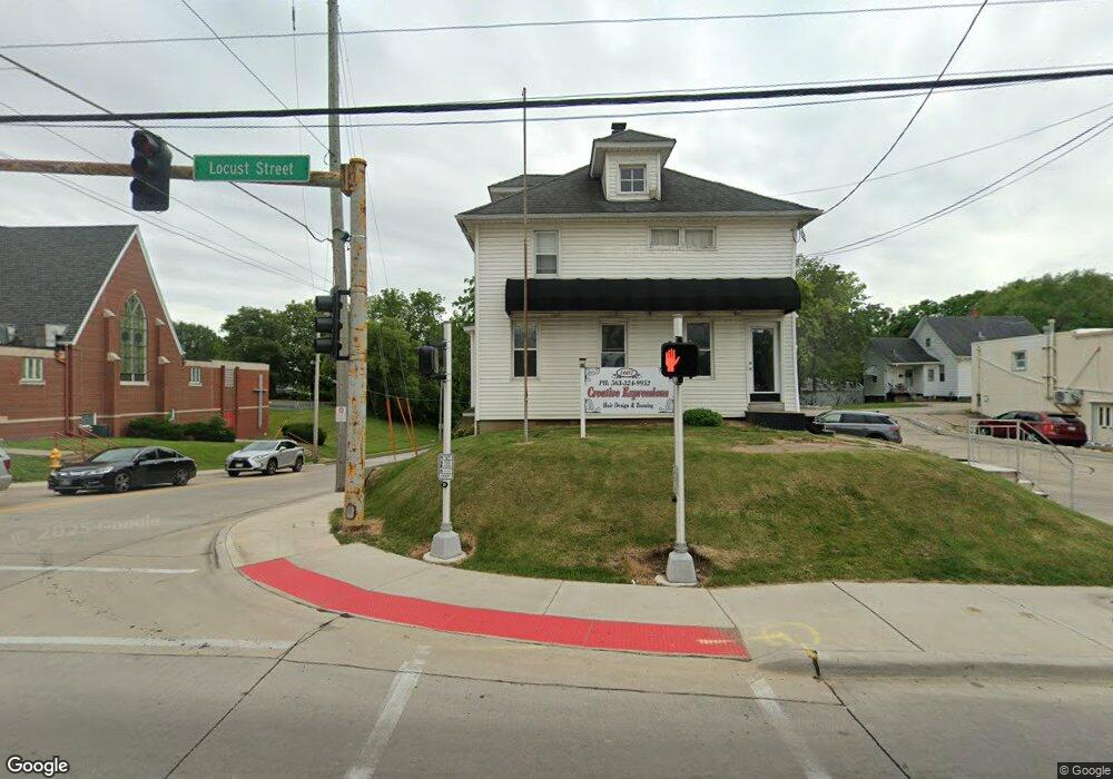 1607 E Locust St, Davenport, IA 52803 - photo 1