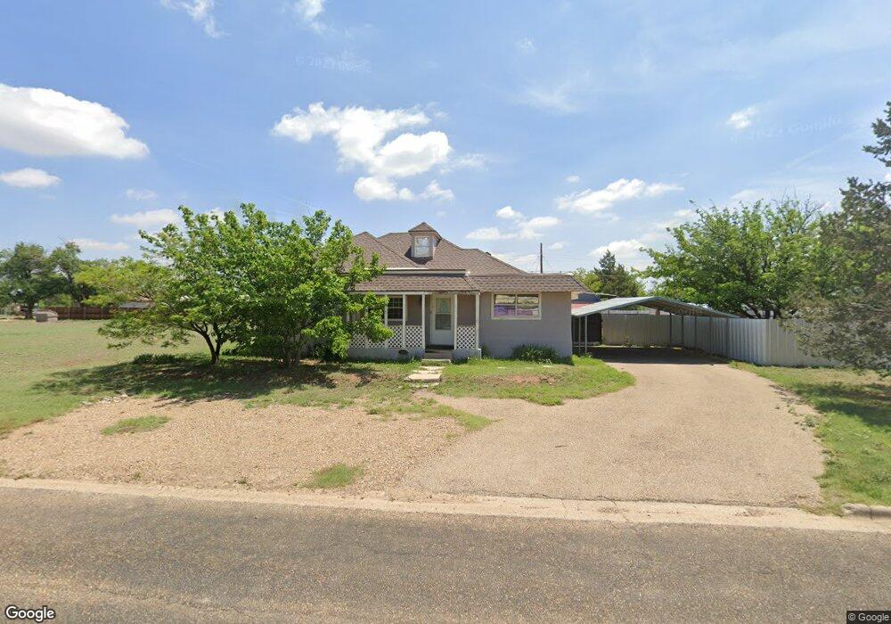 106 Zephyr St, Plainview, TX 79072 - photo 1