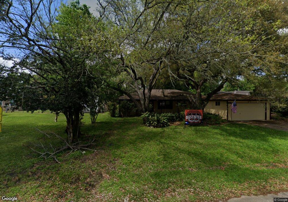 3208 Avenue H, Bay City, TX 77414 - photo 1