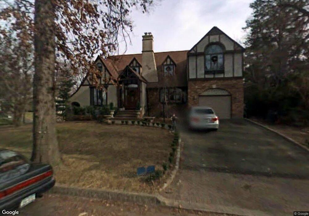 1 Barberry Ln, Sea Cliff, NY 11579 - photo 1