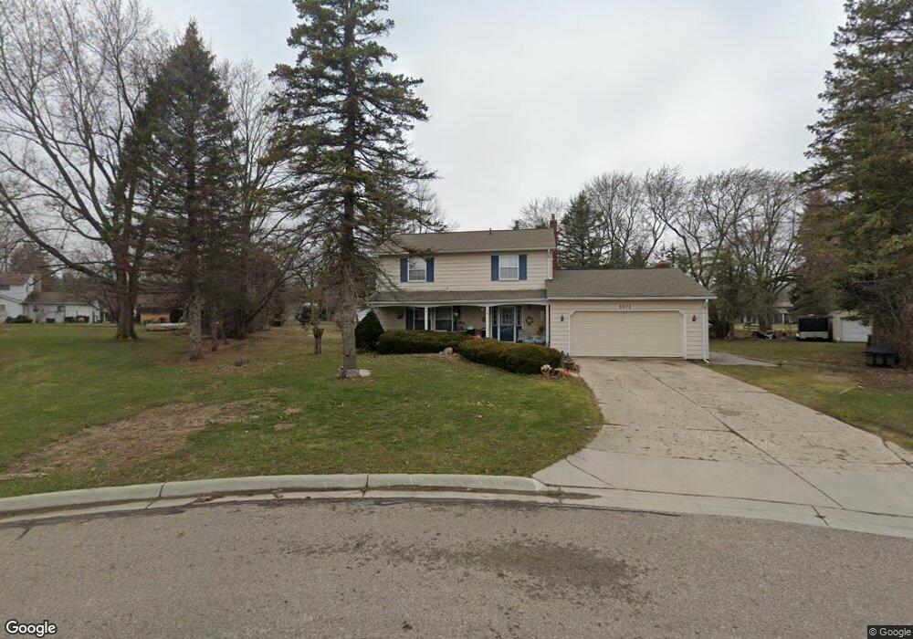 5371 Tulip Tree Ct, Flint, MI 48532 - photo 1