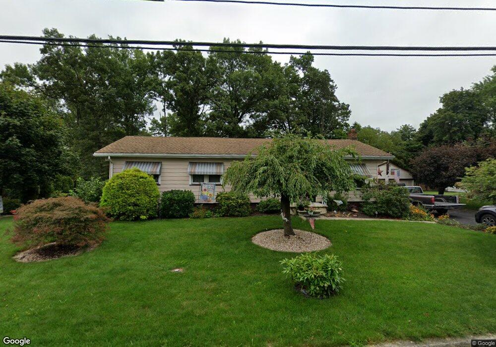 1210 Bayberry Rd, Pen Argyl, PA 18072 - photo 1