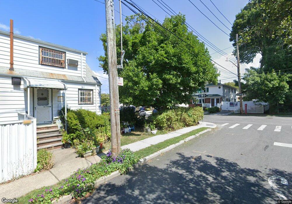 61 Quinlan Ave unit B, Staten Island, NY 10314 - photo 1