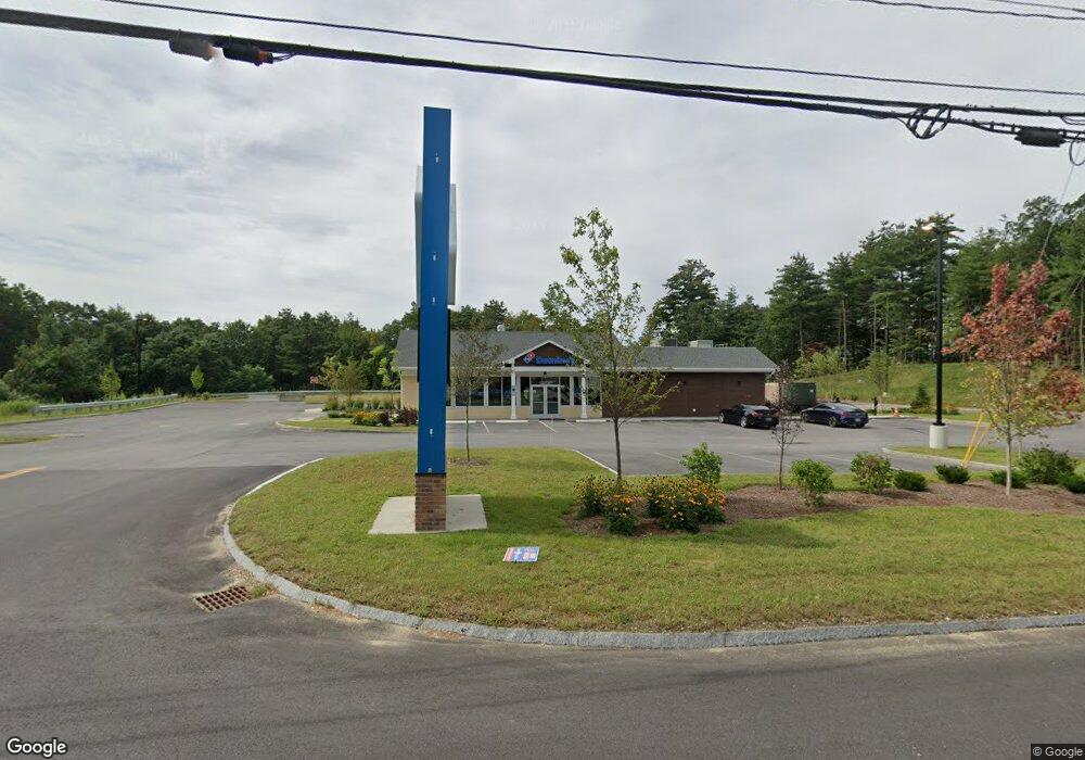 1562 Hooksett Rd, Hooksett, NH 03106 - photo 1