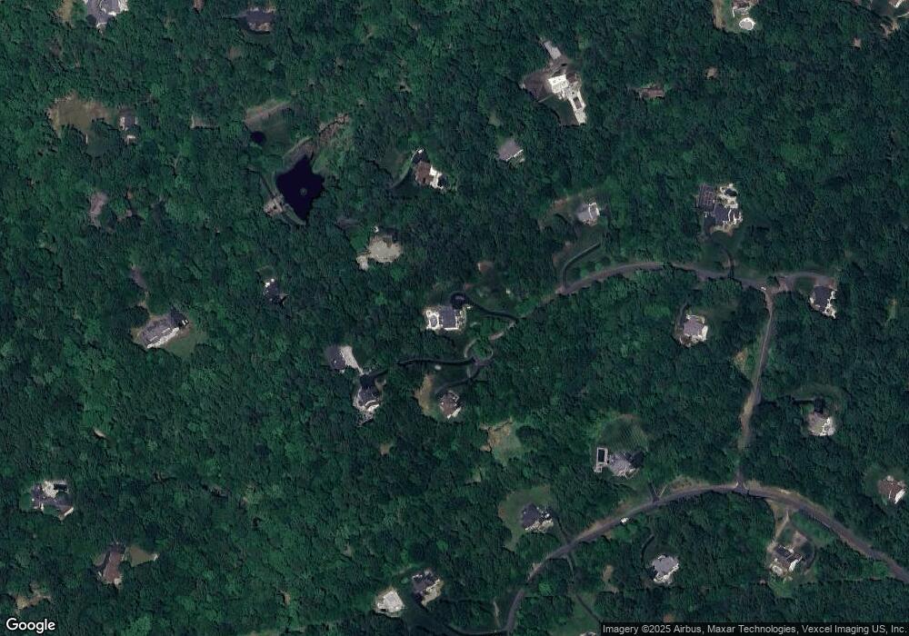 8176 Cottage Rose Ct, Fairfax Station, VA 22039 - photo 1