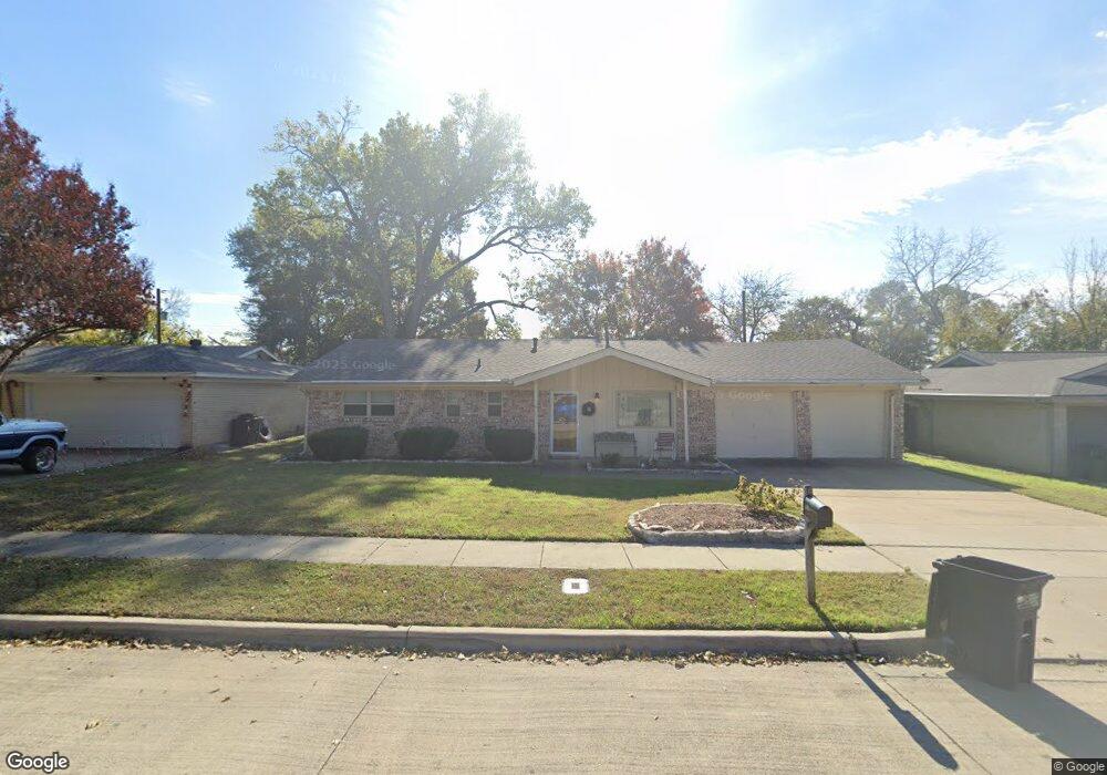 308 Tanglewood Dr, Hurst, TX 76053 - photo 1