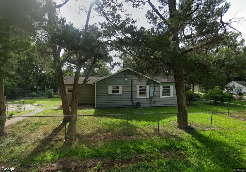 1408 Fairview Dr, Alvin, TX 77511 - photo 1