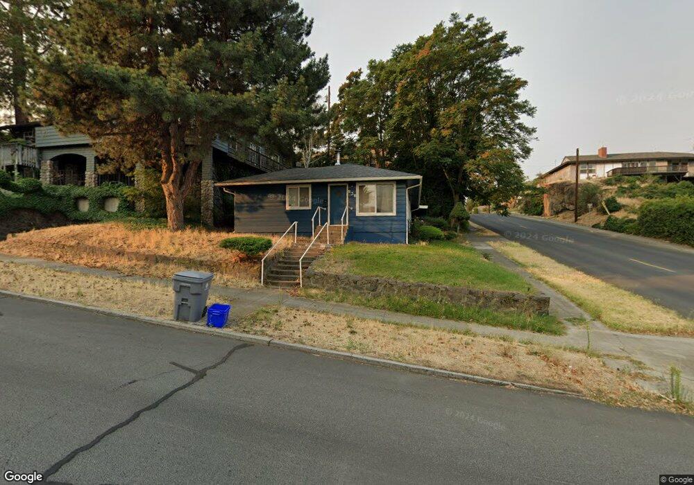 538 W 6th St, the Dalles, OR 97058 - photo 1