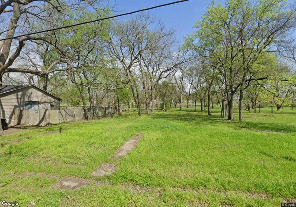 206 S 5th St, Bonham, TX 75418 - photo 1