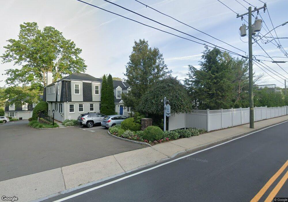 187 Park St unit 7, New Canaan, CT 06840 - photo 1