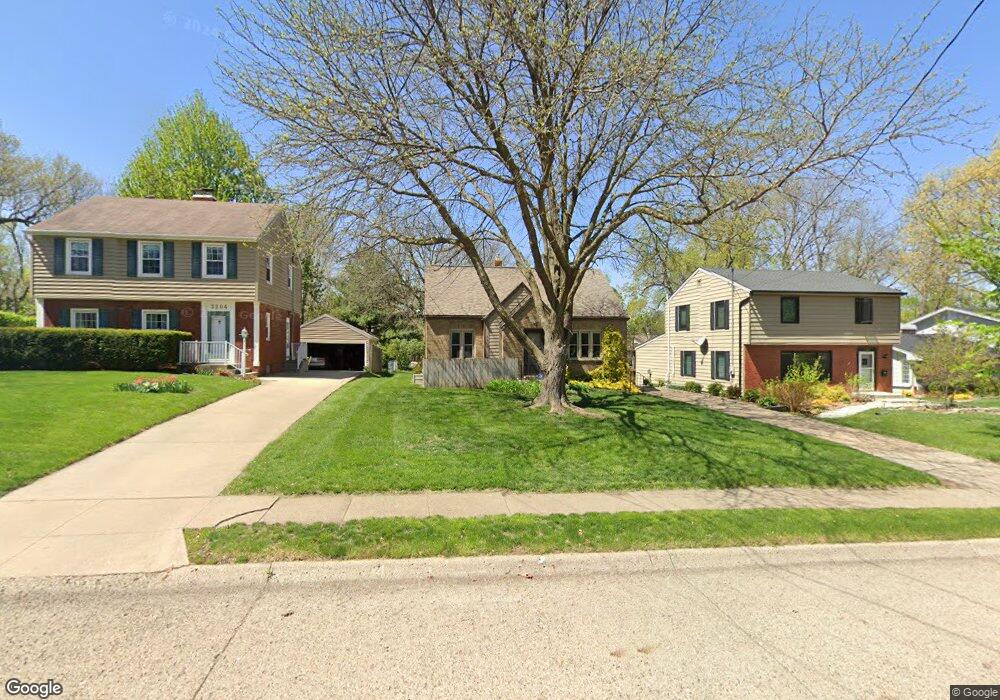 3208 44th St, Des Moines, IA 50310 - photo 1