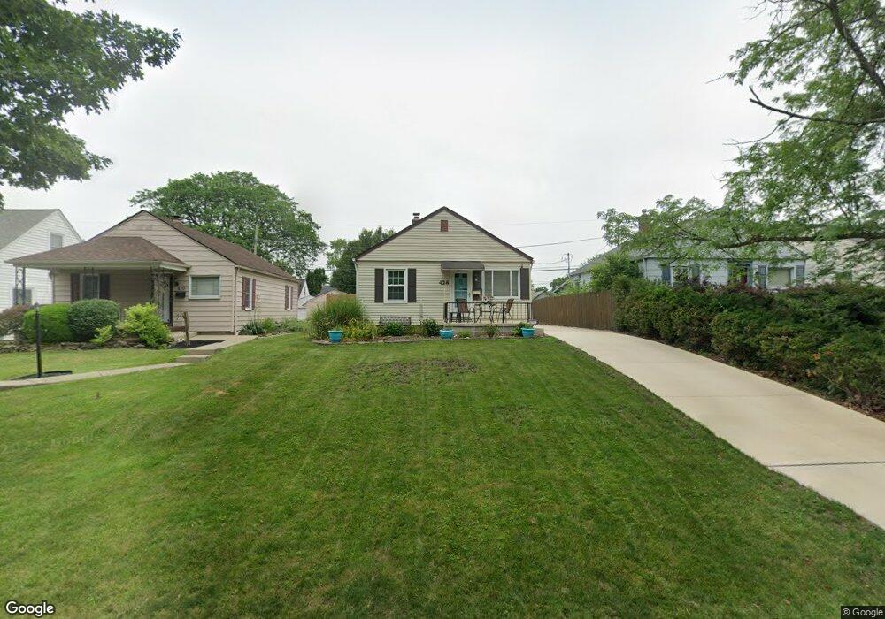 426 E Royal Forest Blvd, Columbus, OH 43214 - photo 1