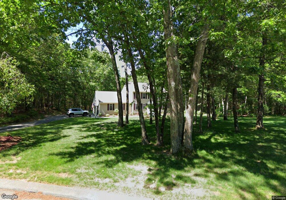 56 Willow Ln, Uxbridge, MA 01569 - photo 1