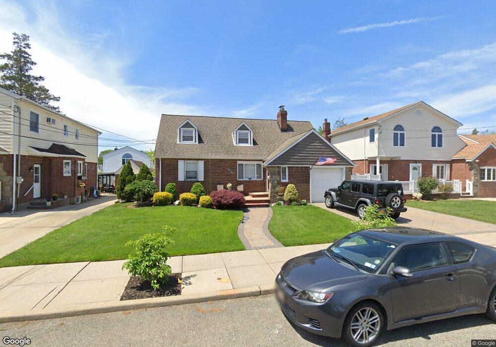 154 Rintin St, Franklin Square, NY 11010 - photo 1