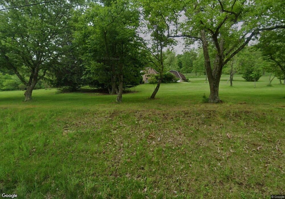 152 Sugar Run Rd, Eighty Four, PA 15330 - photo 1