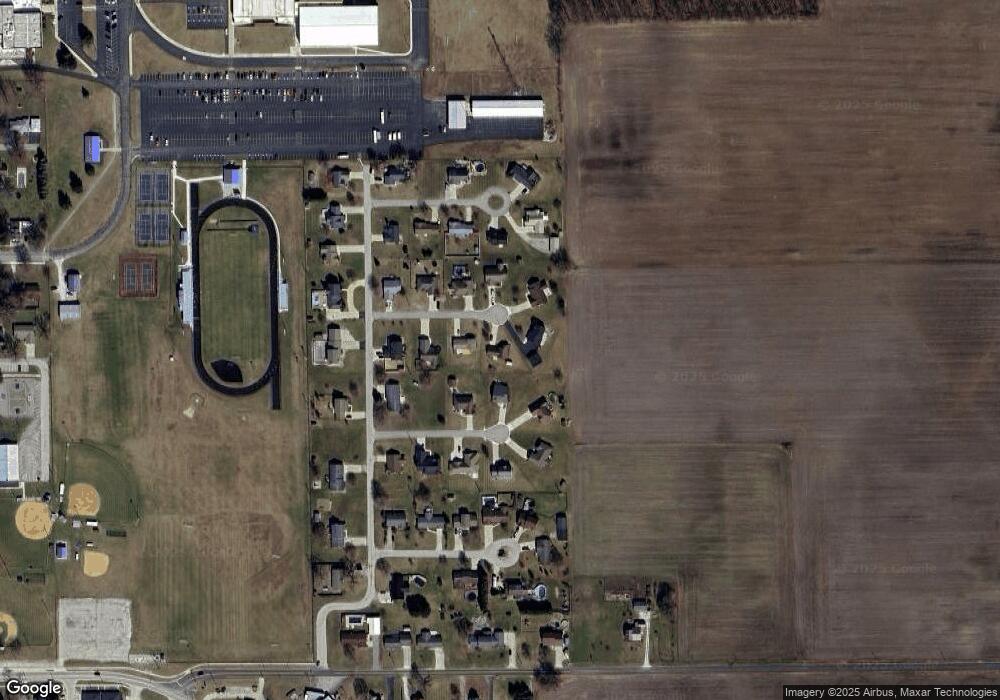 708 Tulip Ct, Bourbon, IN 46504 - photo 1