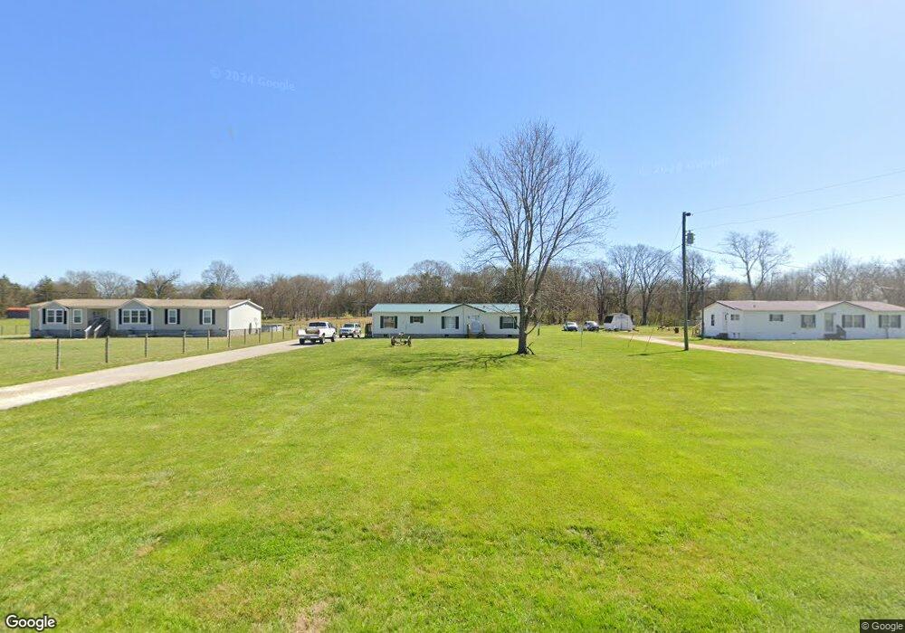 1541 Richardson Rd, Lewisburg, TN 37091 - photo 1