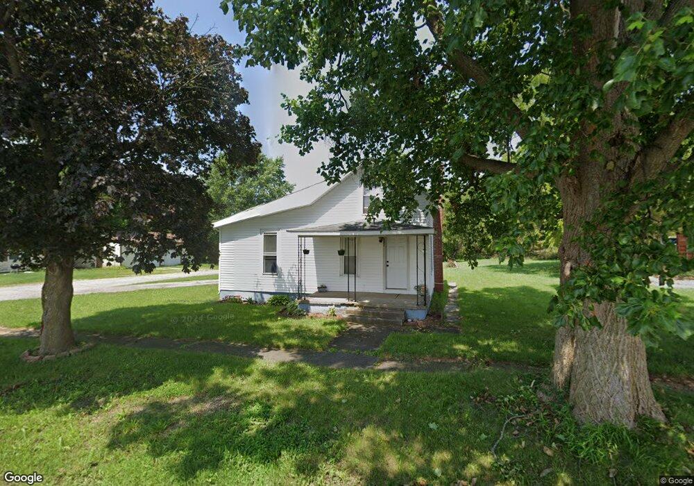 307 W 4th St, Fowler, IN 47944 - photo 1