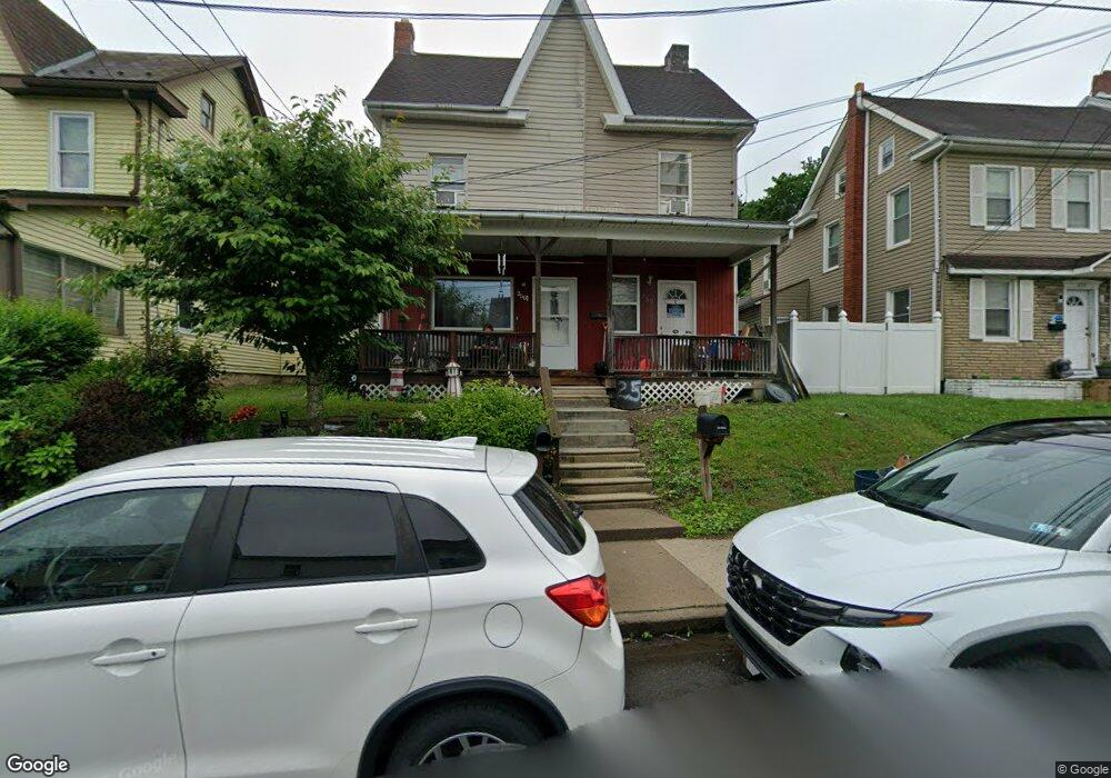 256 S Walnut St, Slatington, PA 18080 - photo 1