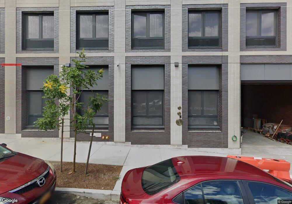 271 E 202nd St, Bronx, NY 10458 - photo 1