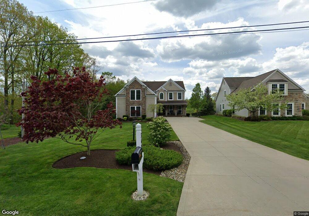 360 Trails End, Aurora, OH 44202 - photo 1