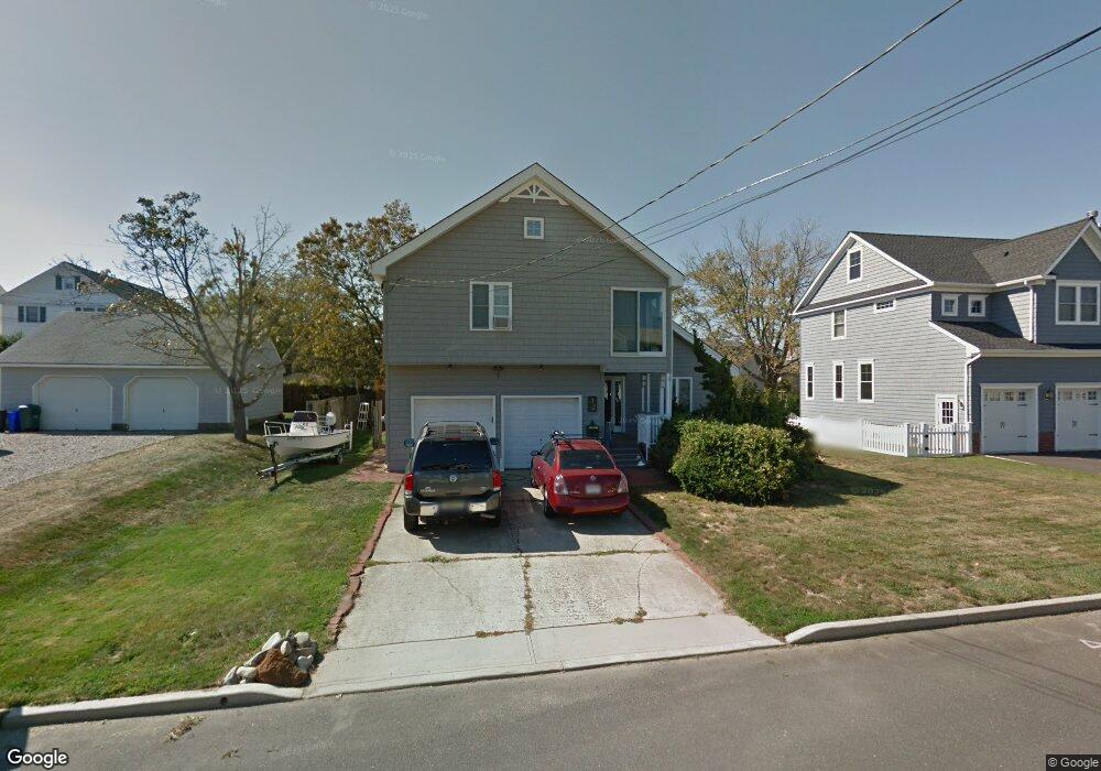 32 Shrewsbury Dr, Monmouth Beach, NJ 07750 - photo 1